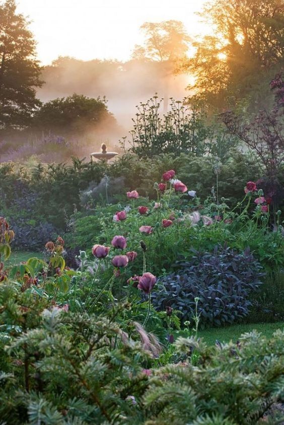 These Are the 10 Dreamiest #Gardens on Pinterest